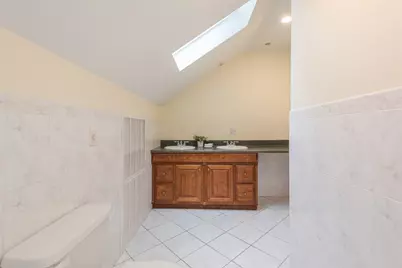 36 Sciarappa St #1, Cambridge, MA 02141 - Photo 17