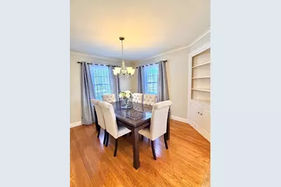 5 Fenimore Blvd, Springfield, MA 01108 - Photo 9