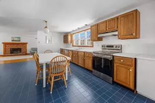 24 Montgomery Ct, Falmouth, MA 02540 - Photo 5