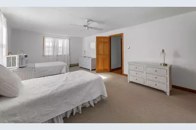 24 Montgomery Ct, Falmouth, MA 02540 - Photo 17