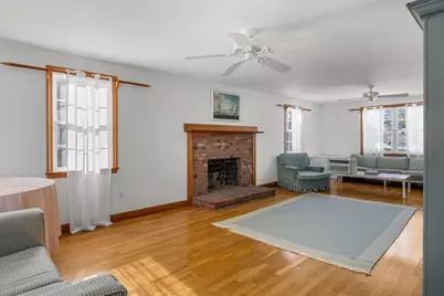 24 Montgomery Ct, Falmouth, MA 02540 - Photo 11