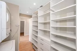 491 Dutton St, Lowell, MA 01854 - Photo 21