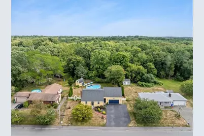 36 Linden St, Taunton, MA 02780 - Photo 3