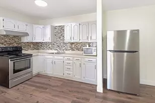 8 Wall St, Foxboro, MA 02035 - Photo 9