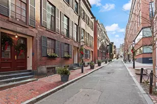 32 Temple St, Boston, MA 02114 - Photo 3