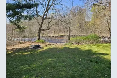 399 Danforth St, Taunton, MA 02780 - Photo 5