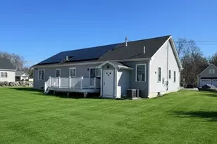 49 Pheasant Hill Rd, Attleboro, MA 02703 - Photo 3