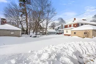 9 Elmwood St, Worcester, MA 01602 - Photo 27