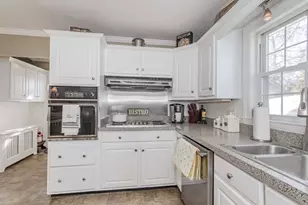 854 Brockton Ave, Abington, MA 02351 - Photo 19