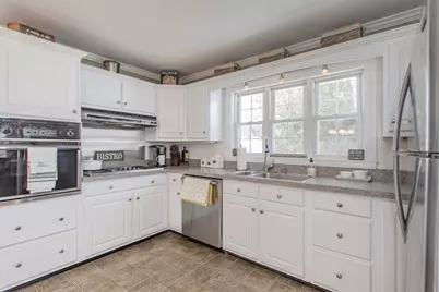 854 Brockton Ave, Abington, MA 02351 - Photo 17