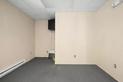 210 Main Street, Leicester, MA 01611 - Photo 9