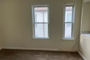 363 Earle St, New Bedford, MA 02746 - Photo 9