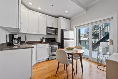 109 N St #3, Boston, MA 02127 - Photo 7