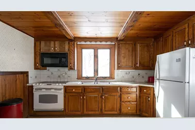 16 Jewett Rd, Beverly, MA 01915 - Photo 9