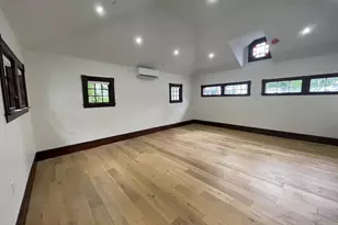 41 Summer St, Leominster, MA 01453 - Photo 9