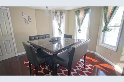 41 Olive St, Springfield, MA 01109 - Photo 9