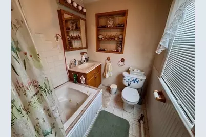 13 Coolidge St, Everett, MA 02149 - Photo 9