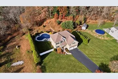 9 Brookfield Ln, Bellingham, MA 02019 - Photo 5