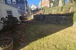 37 Charles St, Watertown, MA 02472 - Photo 5