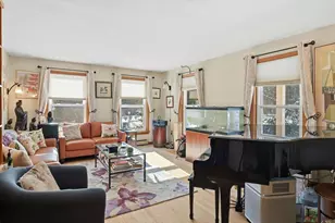 42 Clark St, Northampton, MA 01062 - Photo 3