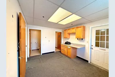 46 Milton St #2, Worcester, MA 01605 - Photo 7