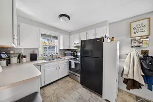 742 New Boston Rd, Fall River, MA 02720 - Photo 5