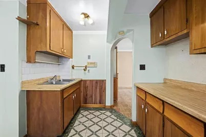 52 Harrison St, Worcester, MA 01604 - Photo 9