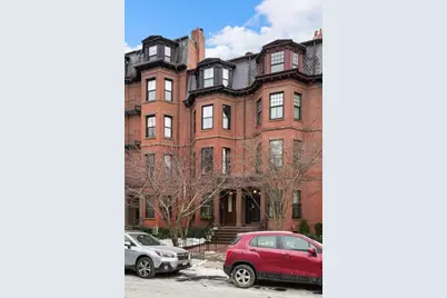 381 Beacon Street, Boston, MA 02116 - Photo 1