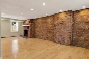 25 Munroe St, Newburyport, MA 01950 - Photo 5