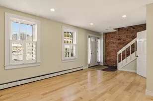 25 Munroe St, Newburyport, MA 01950 - Photo 7