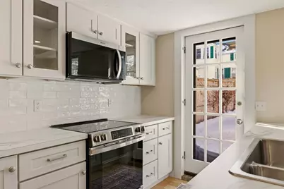 25 Munroe Street #25, Newburyport, MA 01950 - Photo 15