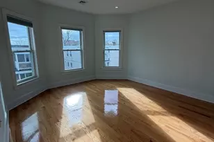 27 Lyon St, Boston, MA 02122 - Photo 7