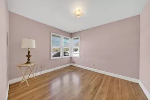 32 Watson St, New Bedford, MA 02740 - Photo 17