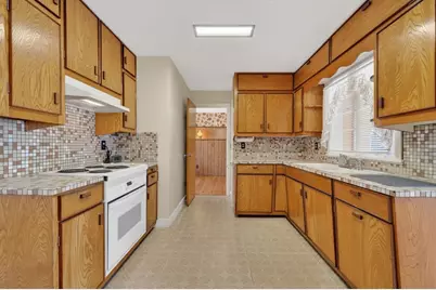 32 Watson St, New Bedford, MA 02740 - Photo 25