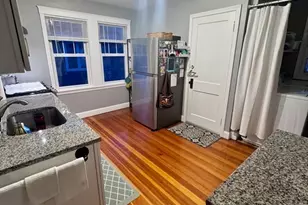 35 Mendelssohn St, Boston, MA 02131 - Photo 7