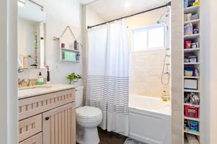 581 E 8th St, Boston, MA 02127 - Photo 3