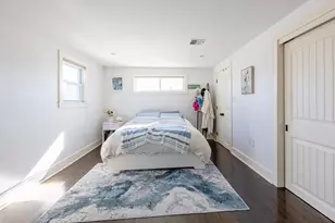 581 E 8th St, Boston, MA 02127 - Photo 5