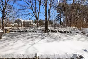 33 Seagrave St, Uxbridge, MA 01569 - Photo 15