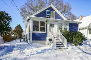 19 Utica St, Quincy, MA 02169 - Photo 1