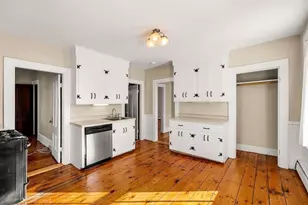 9 Darling St, Marblehead, MA 01945 - Photo 7