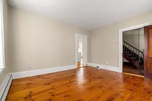 9 Darling St, Marblehead, MA 01945 - Photo 3