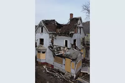 20-22 Acushnet Ave, Springfield, MA 01105 - Photo 5