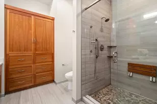 771 Heath St, Brookline, MA 02467 - Photo 19