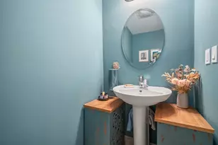 771 Heath St, Brookline, MA 02467 - Photo 13