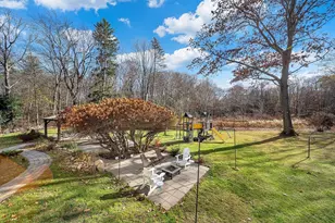 93 Springs Rd, Bedford, MA 01730 - Photo 3