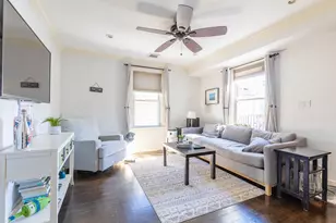 581 E 8th St, Boston, MA 02127 - Photo 13