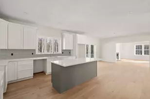 376 Elmwood Ave, Holden, MA 01520 - Photo 3