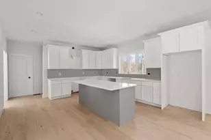 376 Elmwood Ave, Holden, MA 01520 - Photo 5