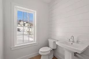 376 Elmwood Ave, Holden, MA 01520 - Photo 11