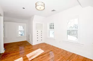 3 Pleasant St, Marion, MA 02738 - Photo 11